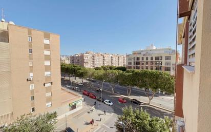 Exterior view of Flat for sale in  Almería Capital  with Air Conditioner, Terrace and Balcony