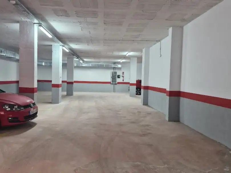 Einzelparkplatz zur Miete in Francesc Macià 12B, imagen 3