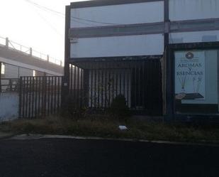 Exterior view of Industrial buildings for sale in Alcolea de Tajo