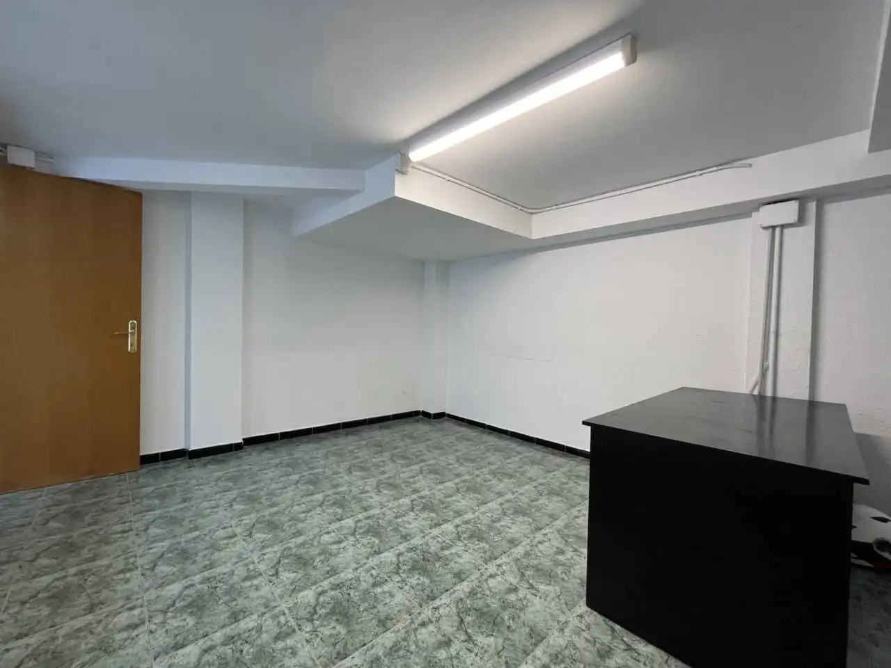 Local de alquiler en Avenida Anselm de Riu, 38, Singuerlín
