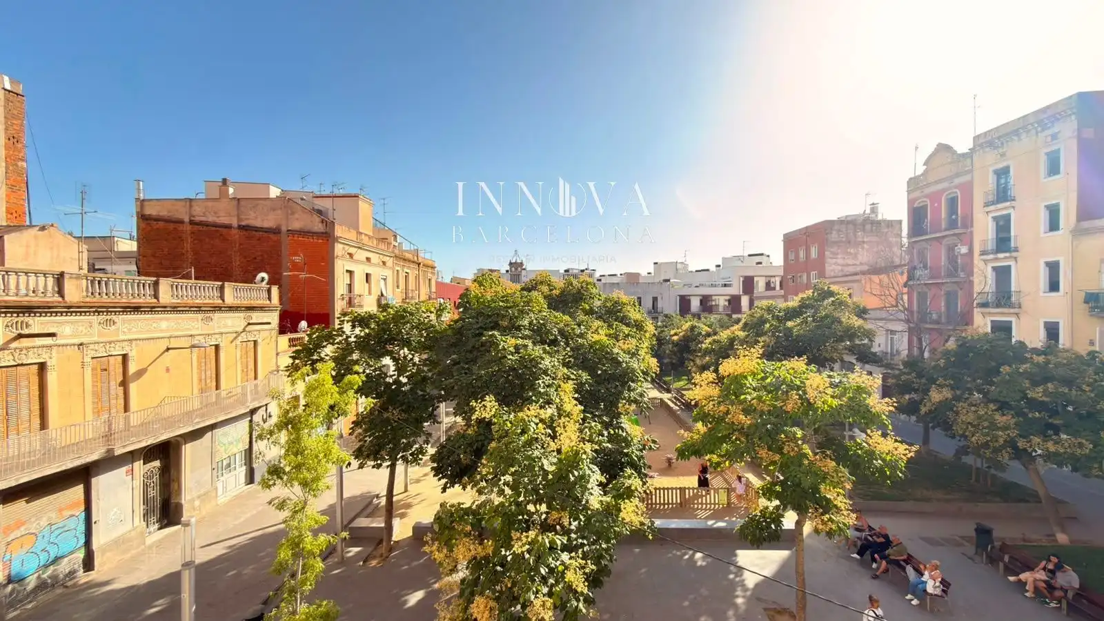 Exterior view of Flat for sale in Barcelona  with Heating