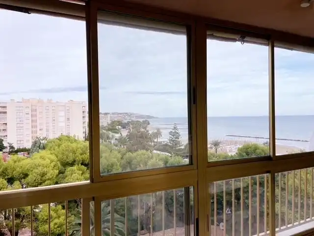 Habitación de Apartamento de alquiler en Benicasim / Benicàssim con Jardín privado, Terraza y Amueblado