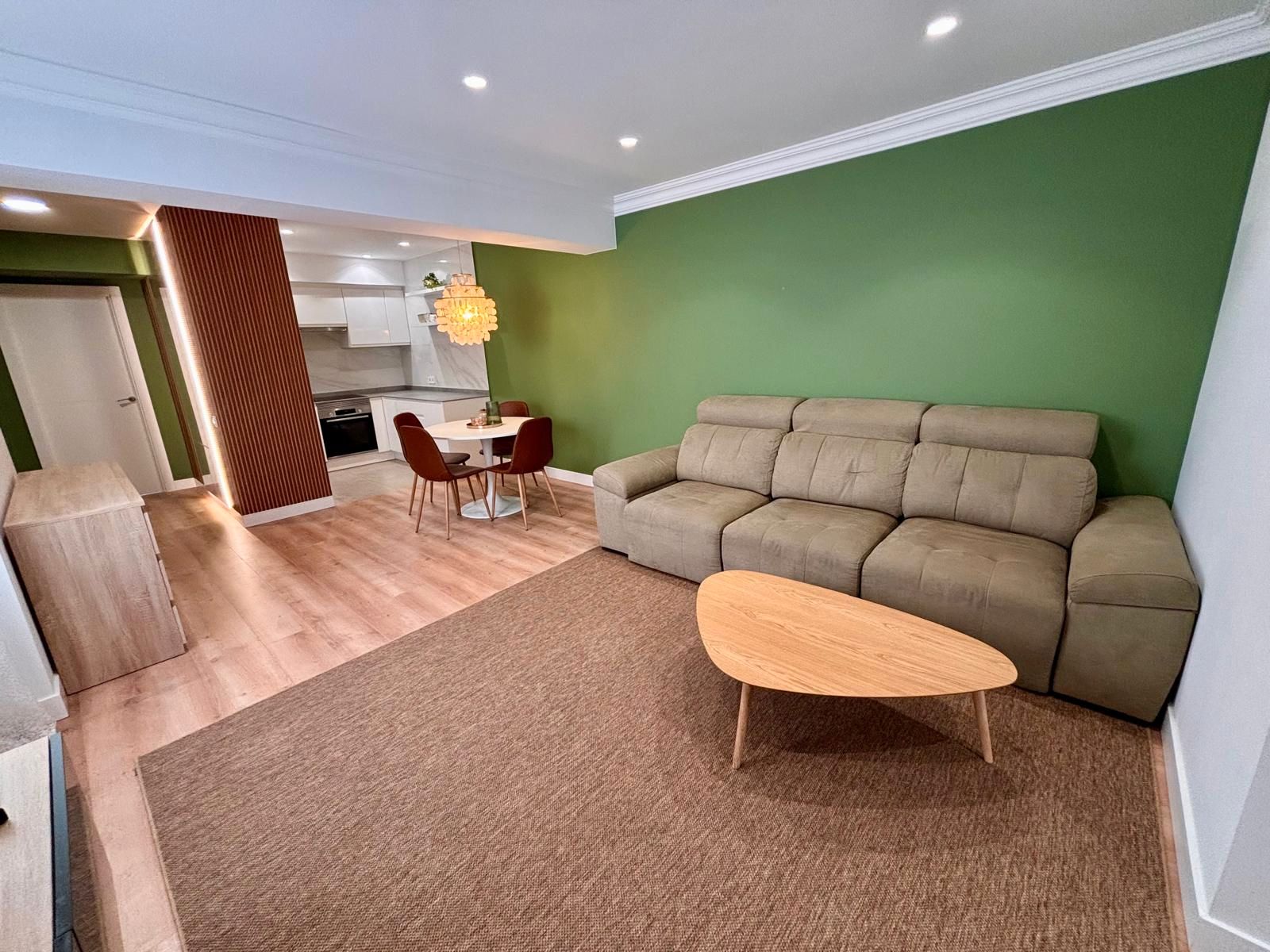 Sala d'estar de Apartament en venda en Alicante / Alacant amb Aire condicionat, Moblat i Forn