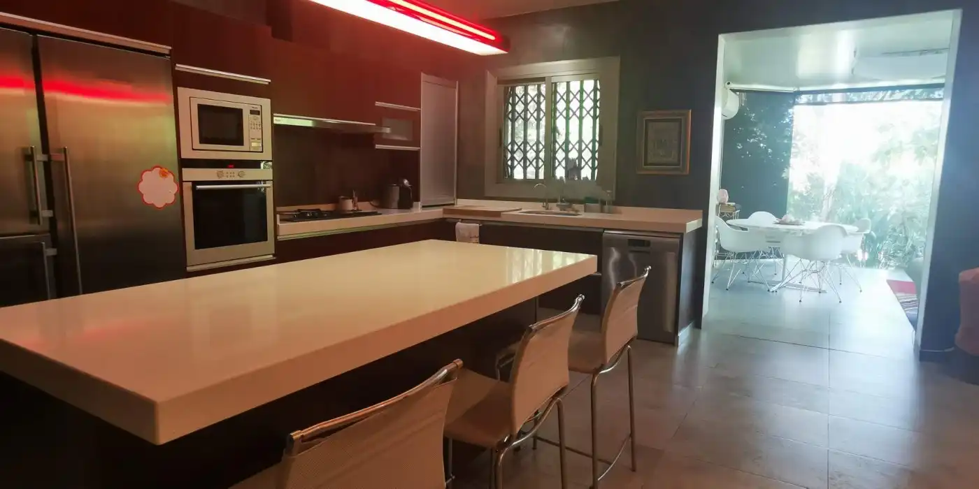 Cuina de Casa o xalet en venda en Elche / Elx amb Aire condicionat, Jardí privat i Terrassa