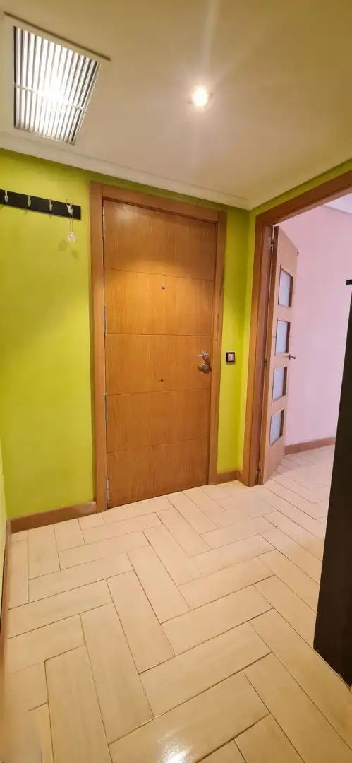 Piso en venta en Madrid con Calefacción, Terraza y Trastero