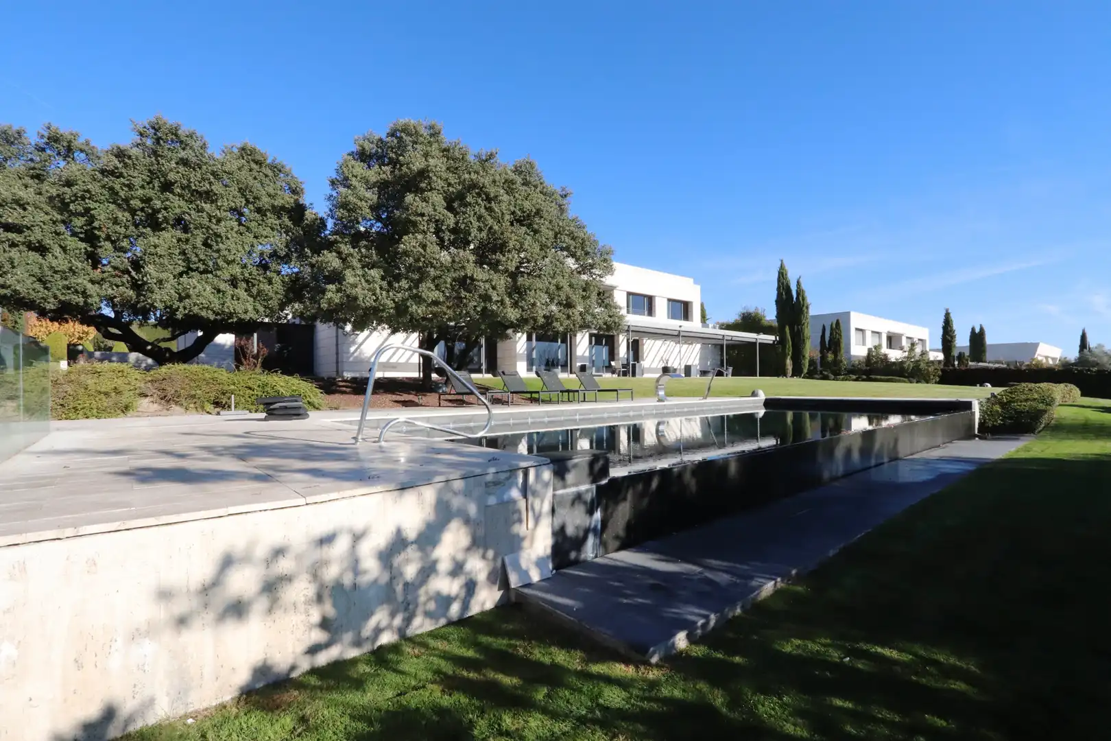 Exterior view of Houses for rent in Pozuelo de Alarcón  with Air Conditioner, Heating and Private garden