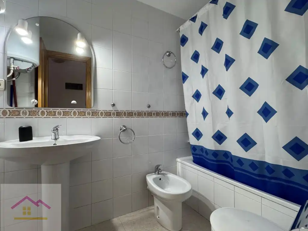 Badezimmer von Wohnung zum Verkauf in Alcalà de Xivert mit Klimaanlage, Terrasse und Möbliert