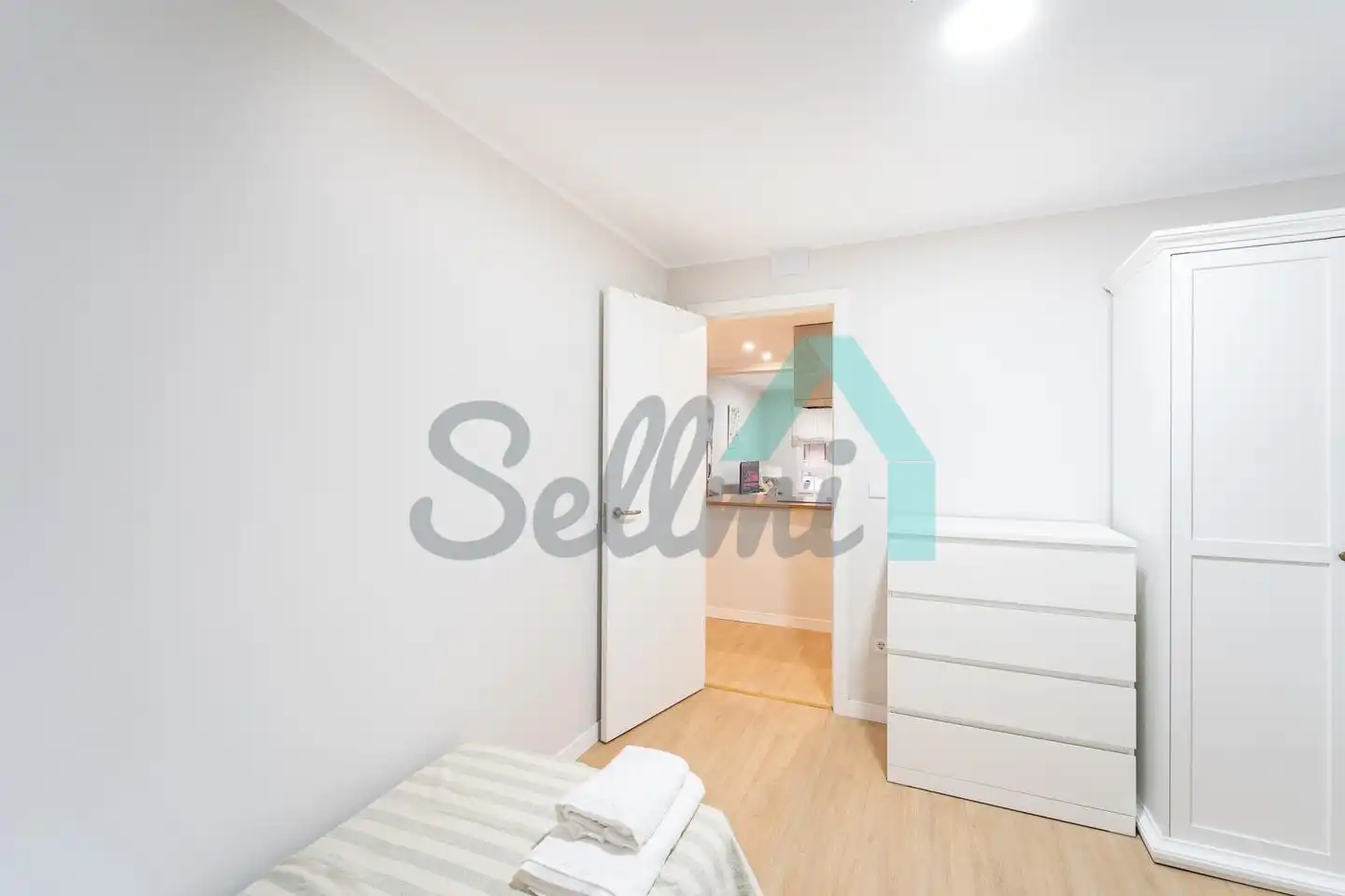 Flat for rent in Jerónimo Ibrán, Milán - Pumarín