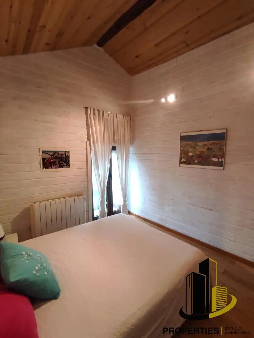 Bedroom of Houses for sale in Aldeacipreste