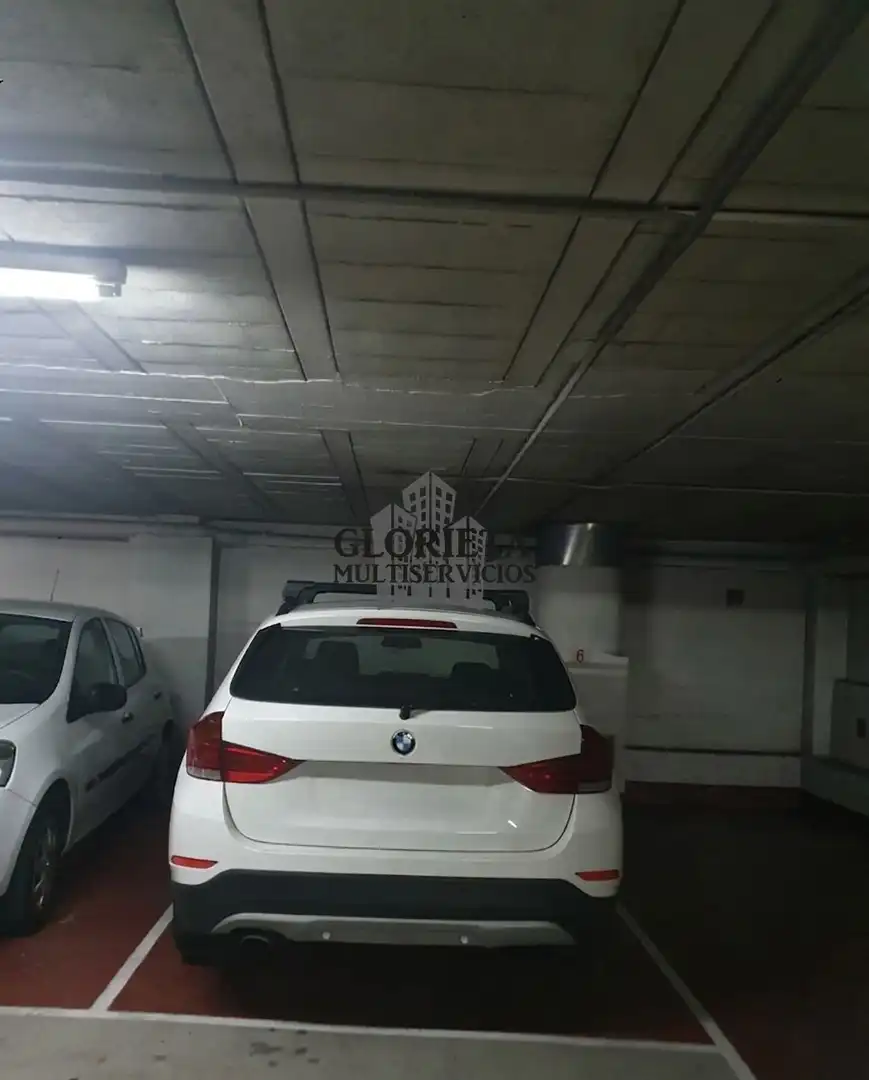 Parkplatz von Dachboden zum Verkauf in Vigo  mit Klimaanlage, Heizung und Parkett