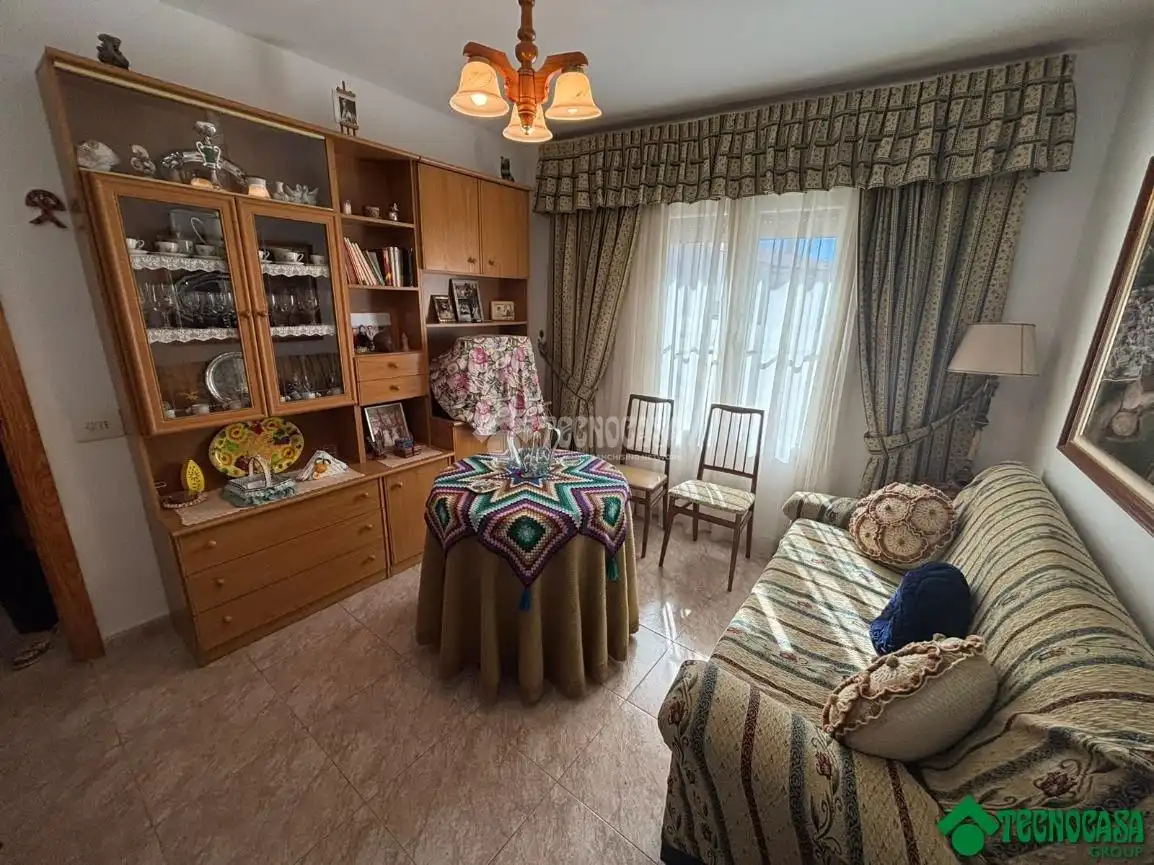 Sala de estar de Casa adosada en venta en Alcázar del Rey, Cuenca