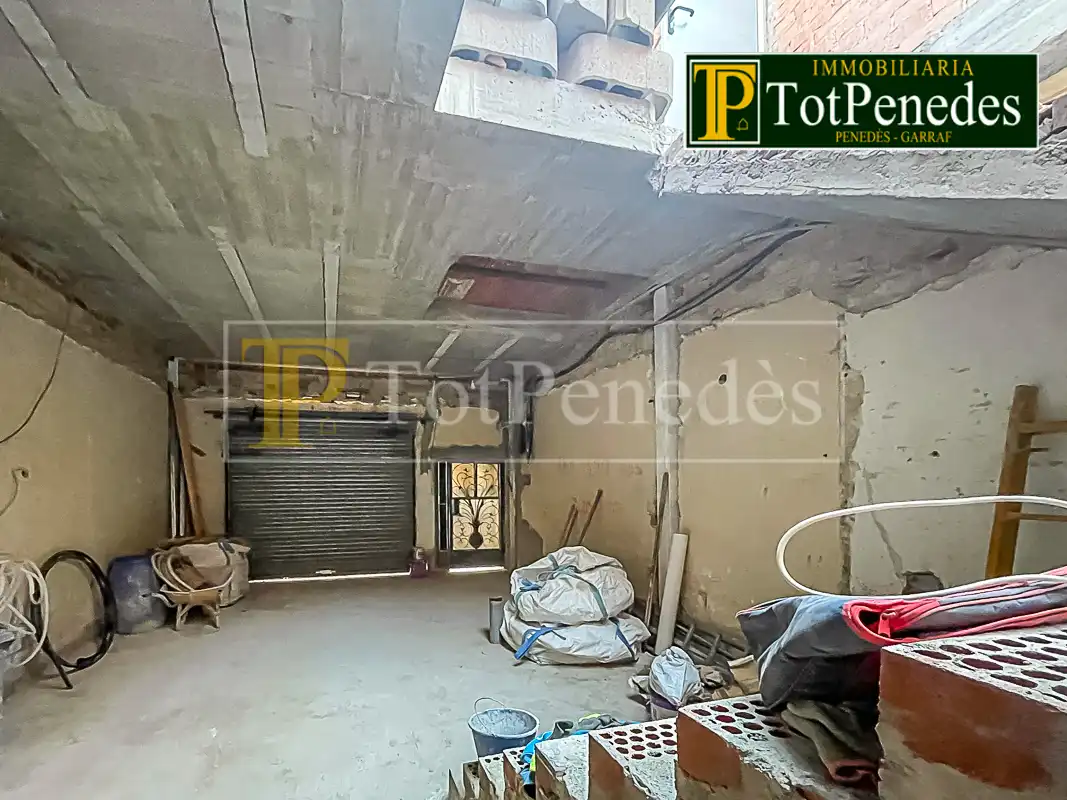 Casa adosada en venta en Vilafranca del Penedès con Aire acondicionado, Calefacción y Terraza
