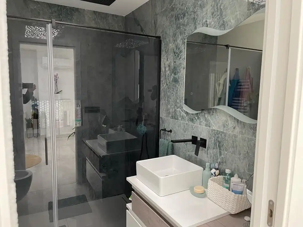 Bany de Casa o xalet en venda en Sant Joan d'Alacant amb Aire condicionat, Terrassa i Piscina
