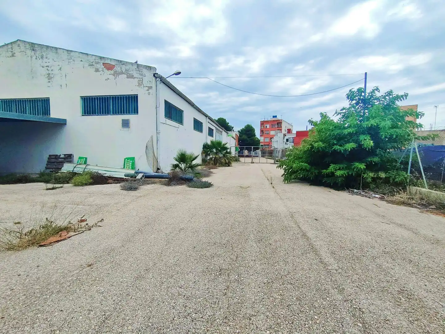 Nave industrial en venta en Sueca