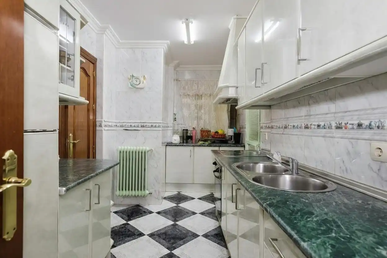 Flat with terrace for sale in Plaza del Poeta Juan Boscán, imagen 4