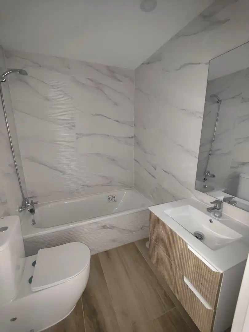 Bathroom of Flat for rent in Valdemoro  with Heating, Terrace and Storage room