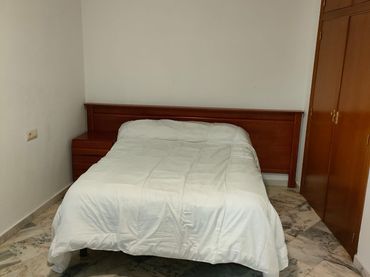 Appartement compact avec balcon à louer à Rúa Mayor 28