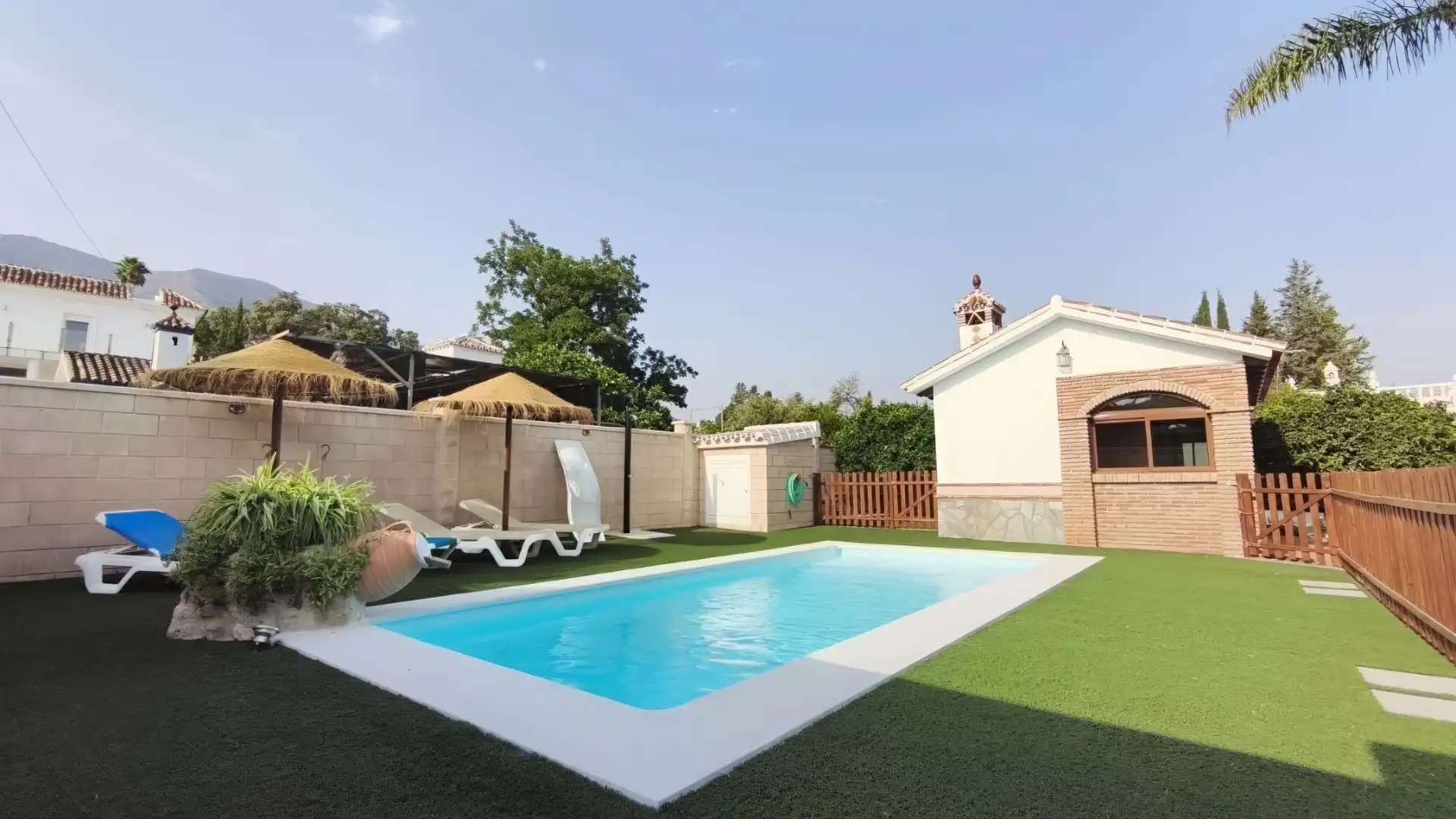 Piscina de Casa o xalet en venda en Alhaurín El Grande amb Aire condicionat i Piscina