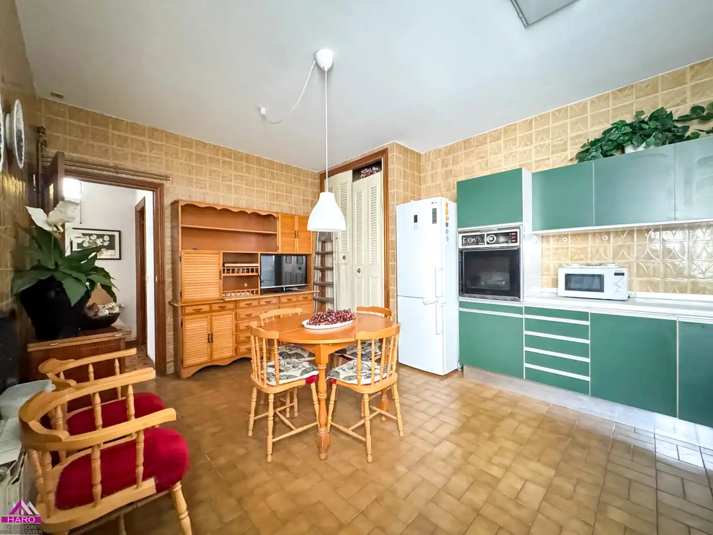 Cocina de Piso en venta en Madrid con Calefacción, Trastero y Balcón
