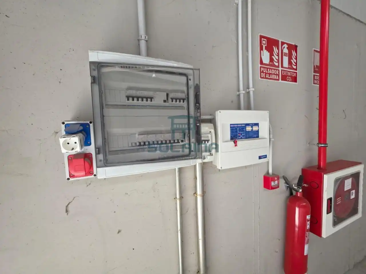 Parking of Industrial buildings for rent in San Cibrao das Viñas