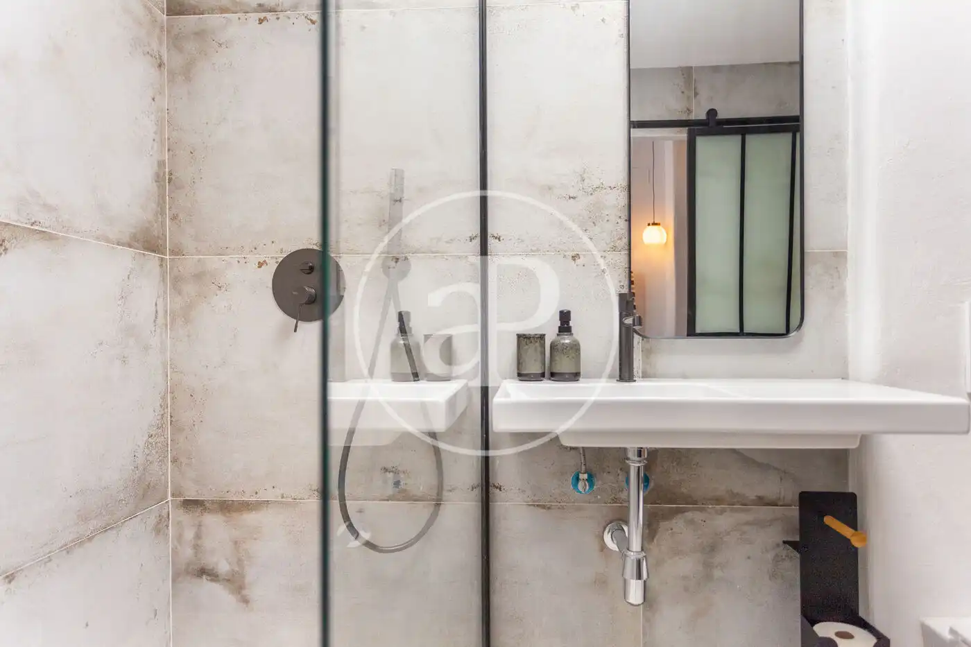 Baño de Piso en venta en Valencia con Aire acondicionado, Calefacción y Amueblado