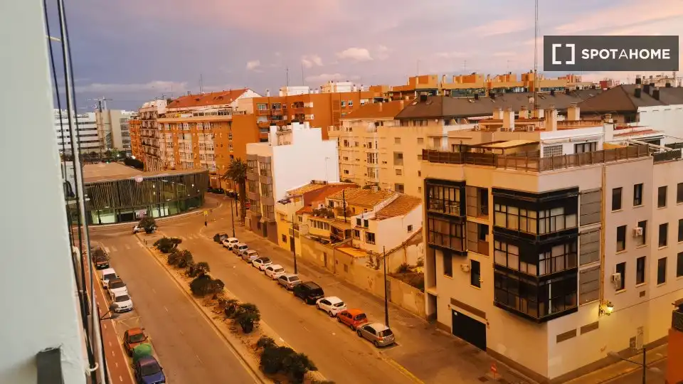 Vista exterior de Pis de lloguer en Valencia amb Aire condicionat, Calefacció i Moblat