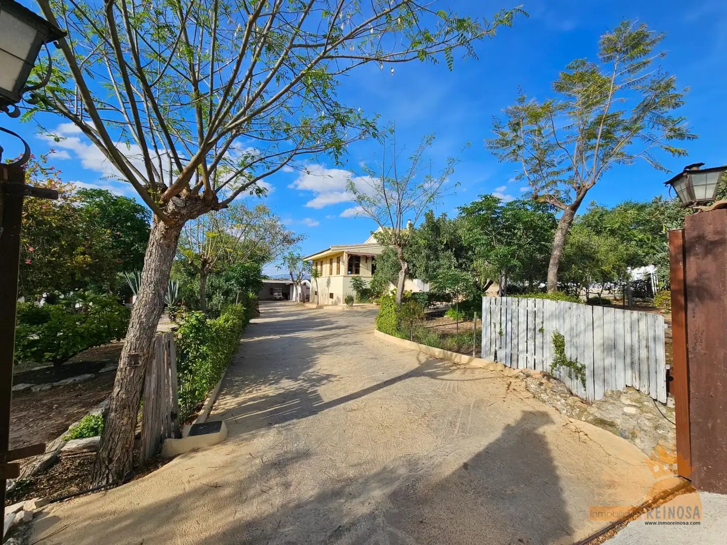 Vista exterior de Casa o xalet en venda en Molina de Segura amb Aire condicionat, Calefacció i Jardí privat