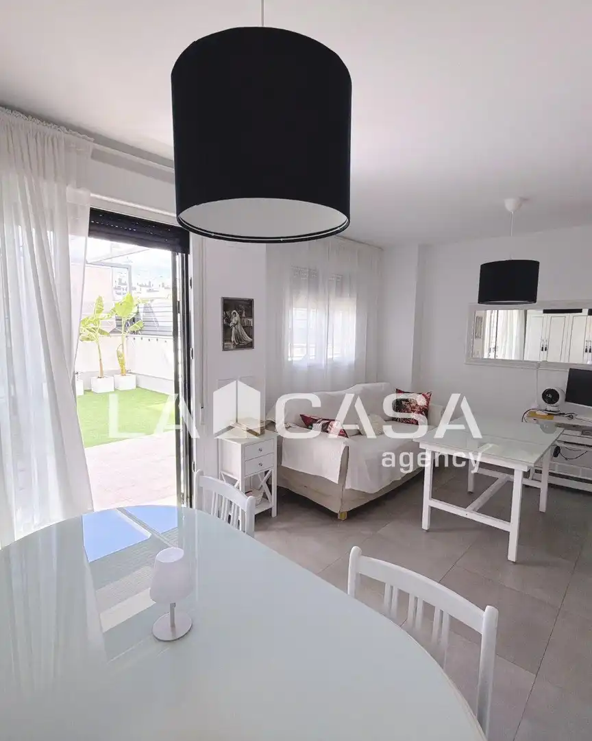 Casa a schiera in vendita a Entrenúcleos, imagen 5
