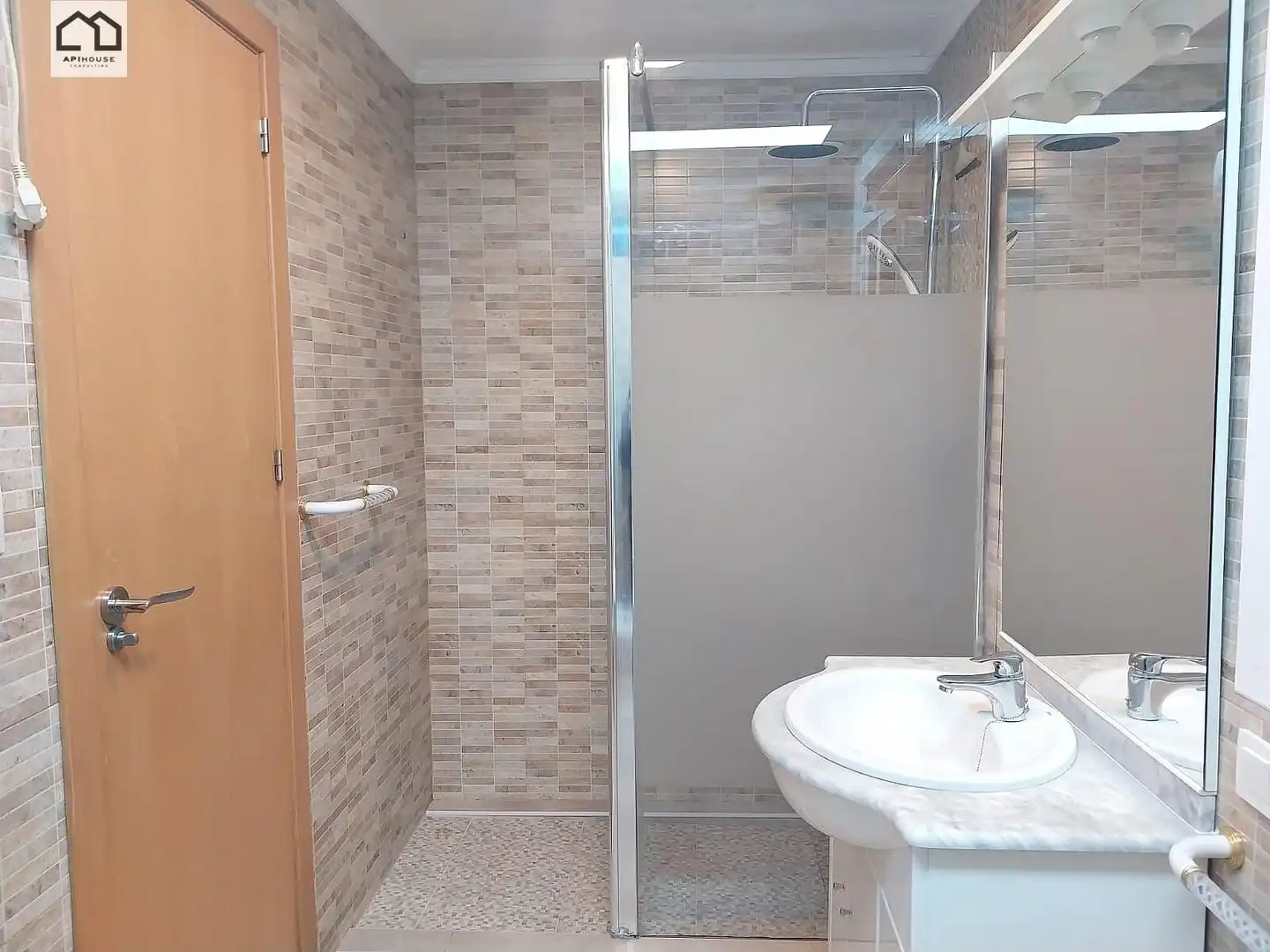 Bany de Pis en venda en Torrevieja amb Balcó