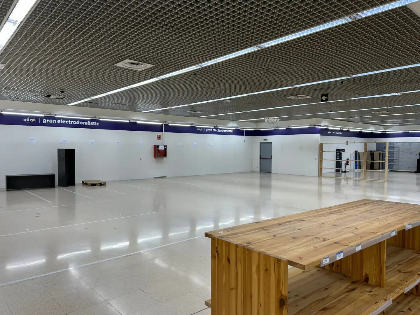 Local comercial de lloguer a Carrer Hostal del Pi 6, imagen 3