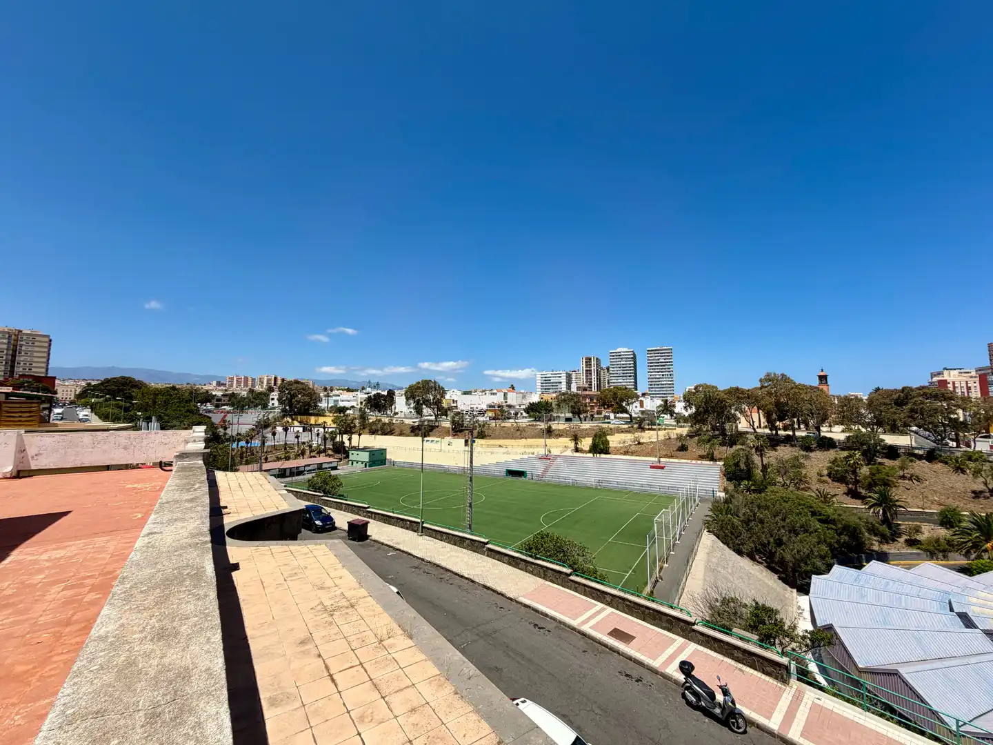 Vista exterior de Ático en venta en Las Palmas de Gran Canaria con Terraza