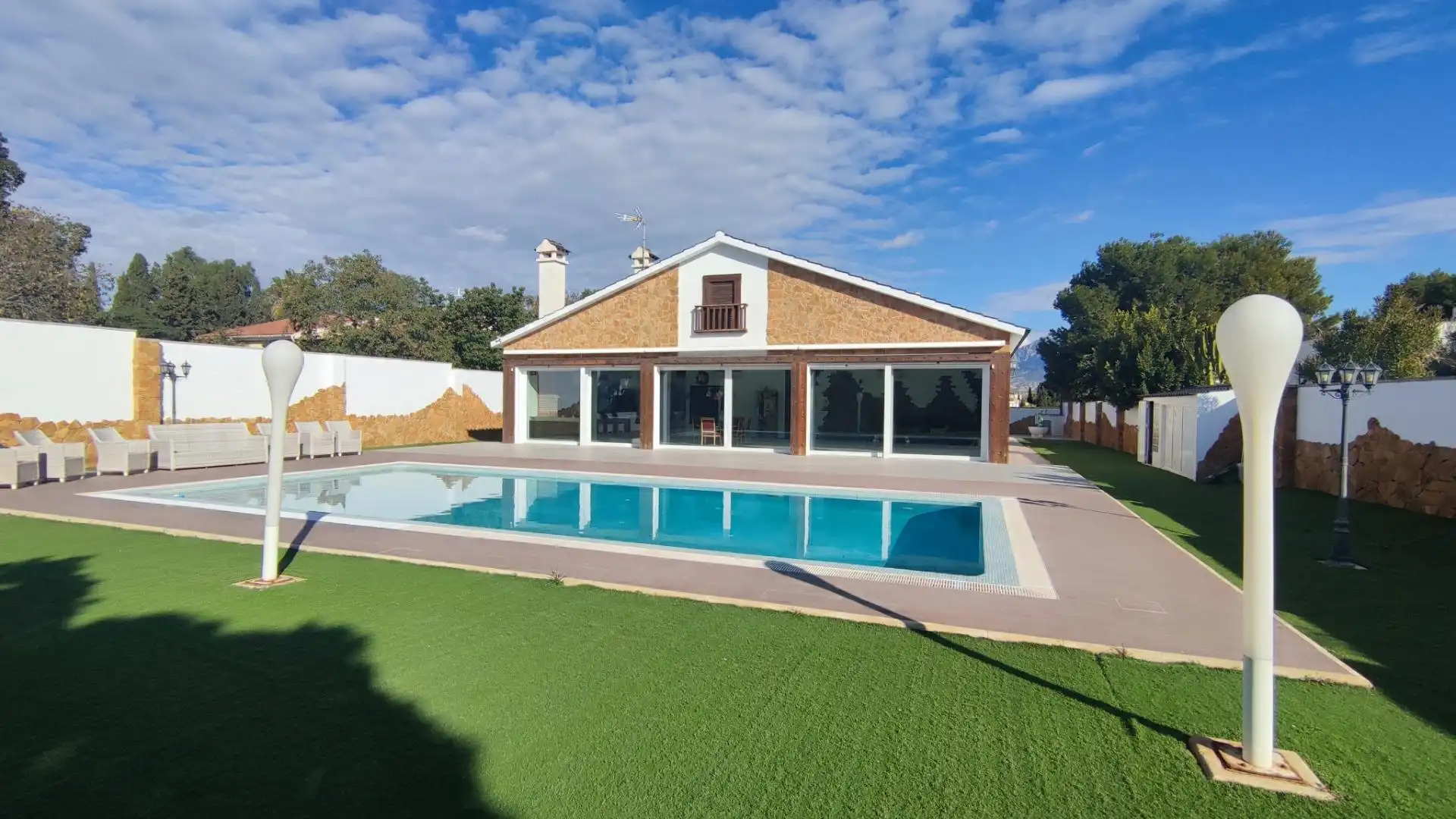 Piscina de Casa o chalet en venta en Mutxamel con Aire acondicionado, Calefacción y Jardín privado