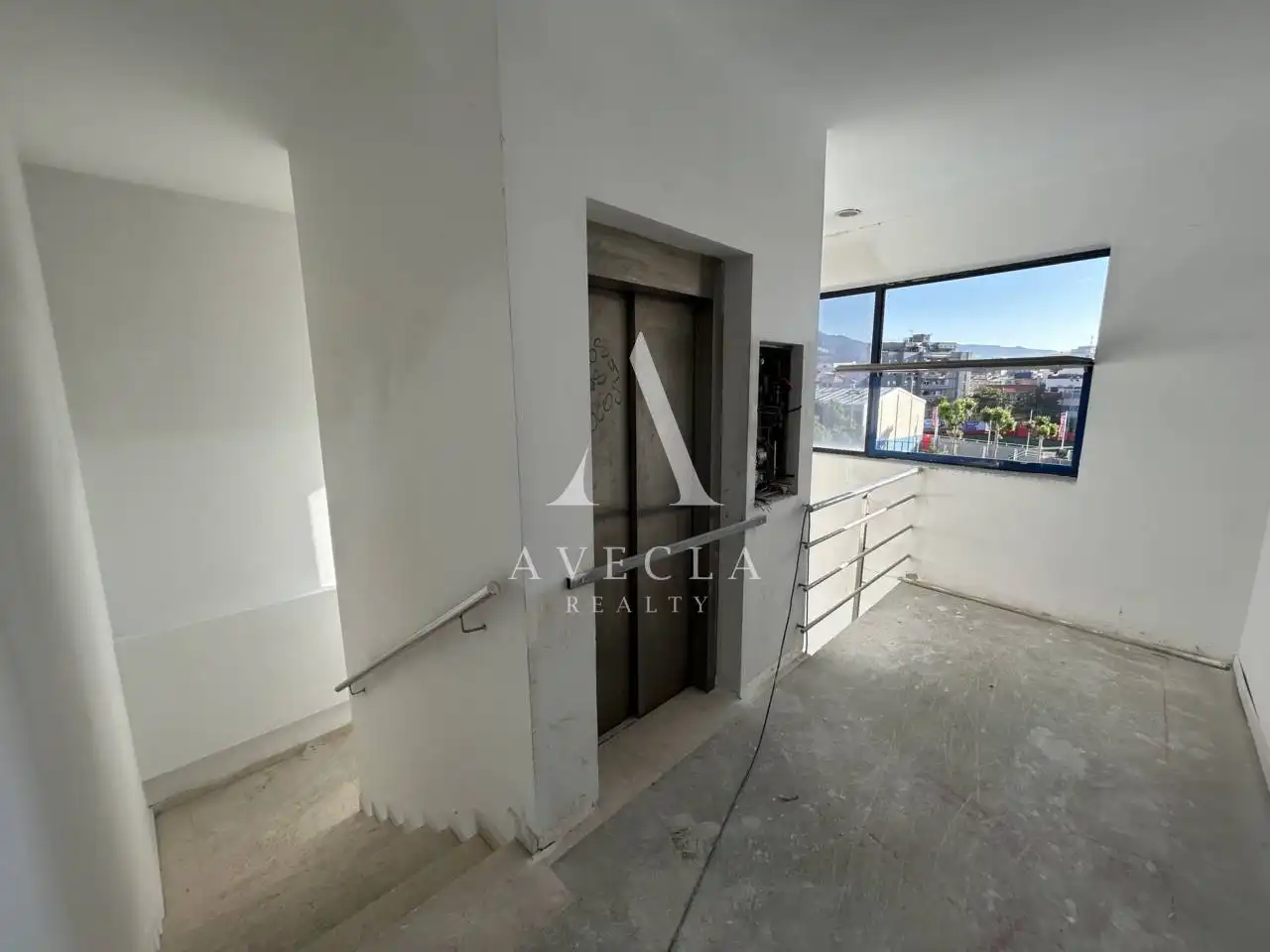 Nave industrial de alquiler en Badalona