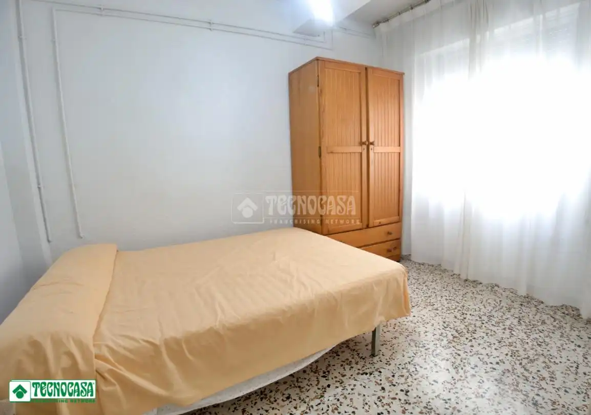Habitación de Piso en venta en El Ejido con Balcón
