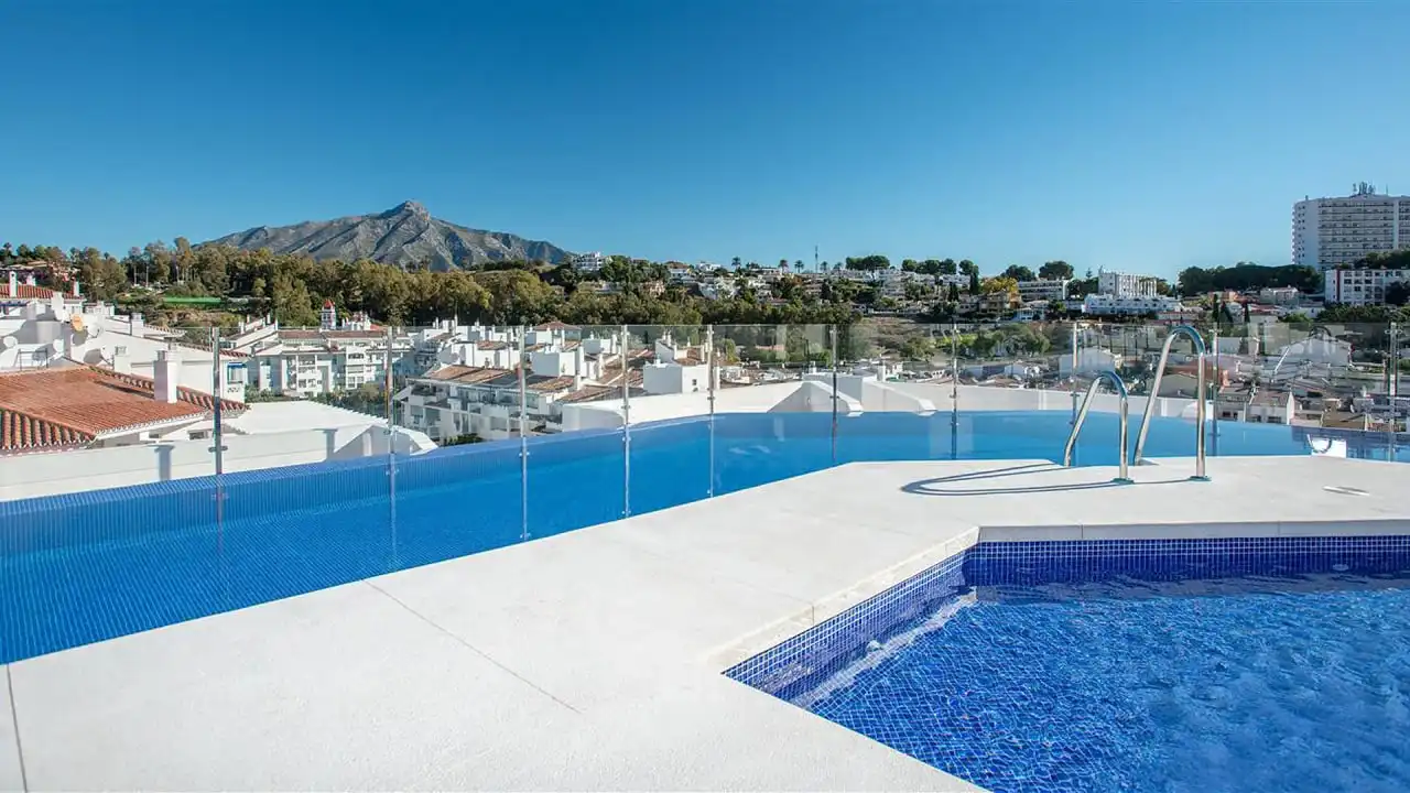 Apartament amb ascensor en venda a Nueva Andalucía, imagen 4