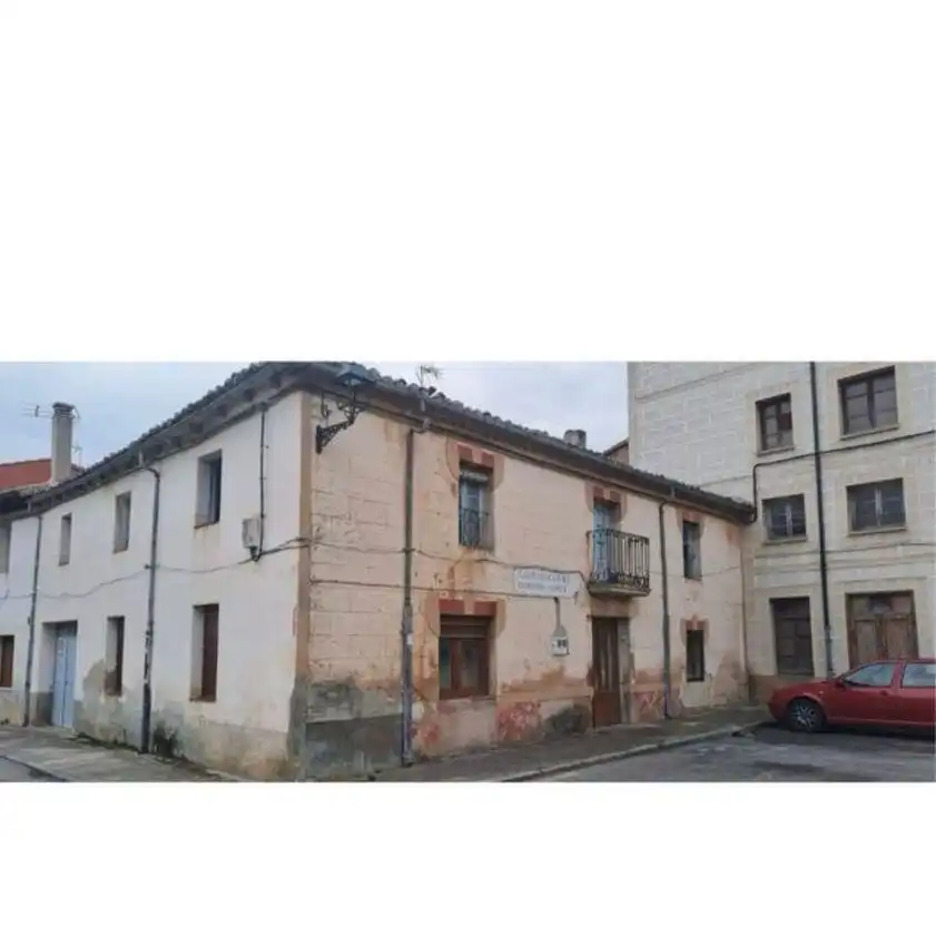 Casa rústica amb terrassa en venda a Villadiego, imagen 2