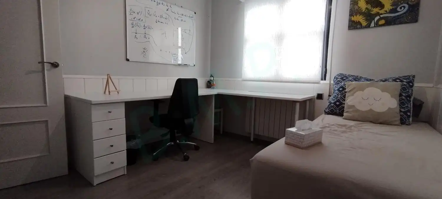 Einfamilien-Reihenhaus zur Miete in Albacete mit Klimaanlage, Heizung und Terrasse