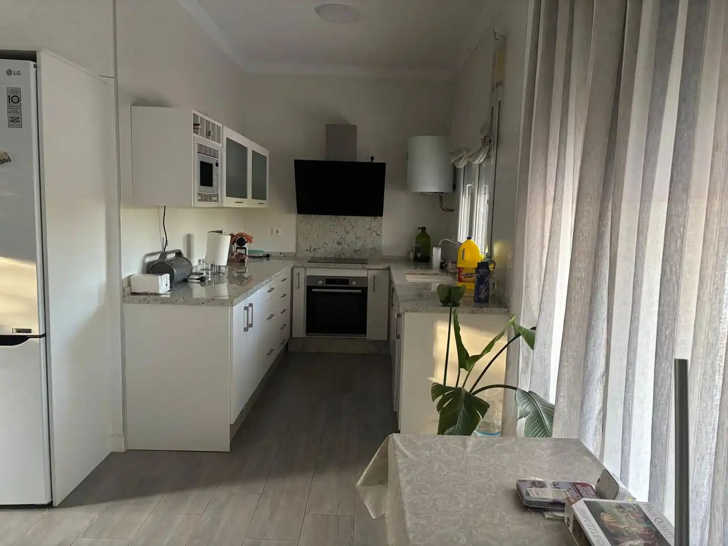Cocina de Casa o chalet en venta en Villarrobledo con Aire acondicionado, Calefacción y Jardín privado
