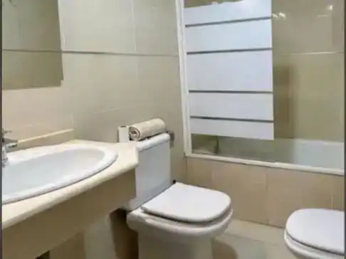 Badezimmer von Maisonette zur Miete in Baeza, Jaén