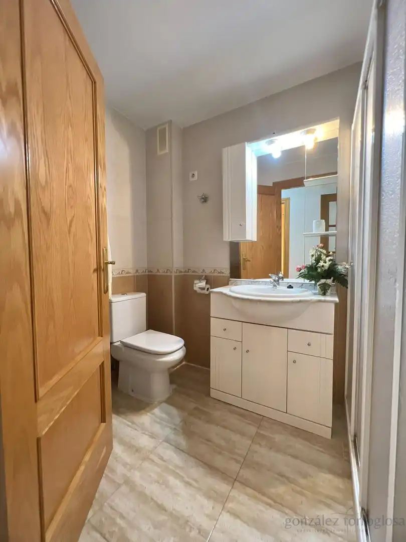 Badezimmer von Wohnung zum Verkauf in Lorca