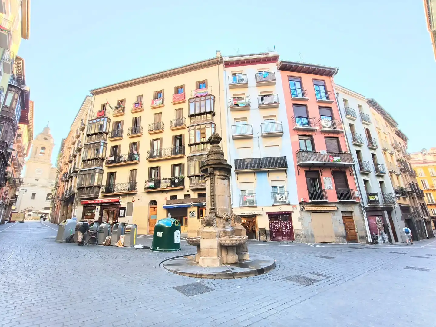 Vista exterior de Local de alquiler en Casco Antiguo 