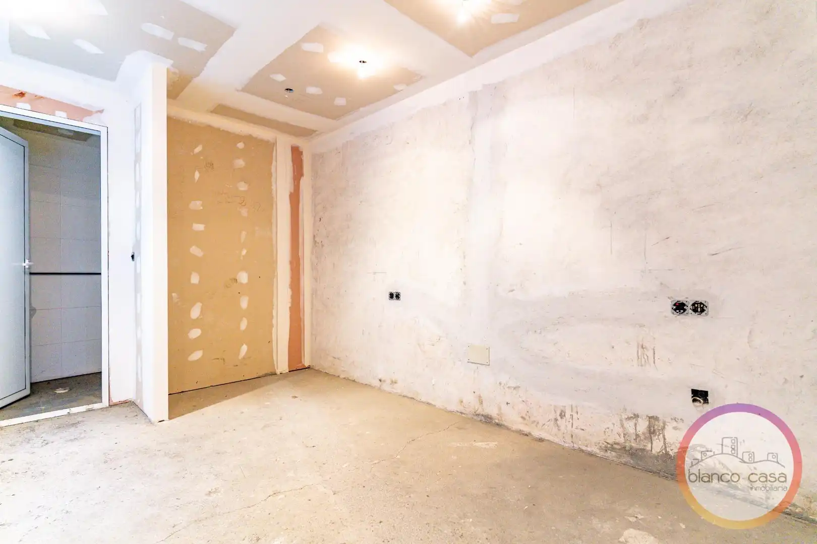 Piso con ascensor en venta en Carballo, imagen 4