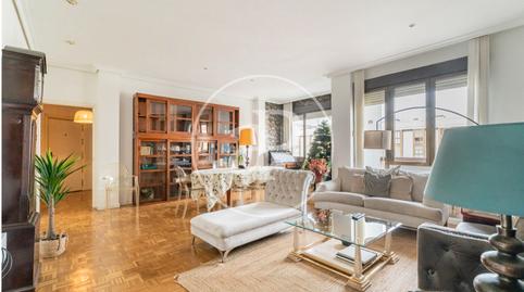 Foto 3 de Piso en venta en Castillejos - Cuzco,  Madrid Capital