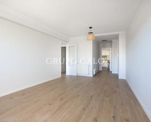 Living room of Flat to rent in Vigo   with Heating, Terrace and Storage room