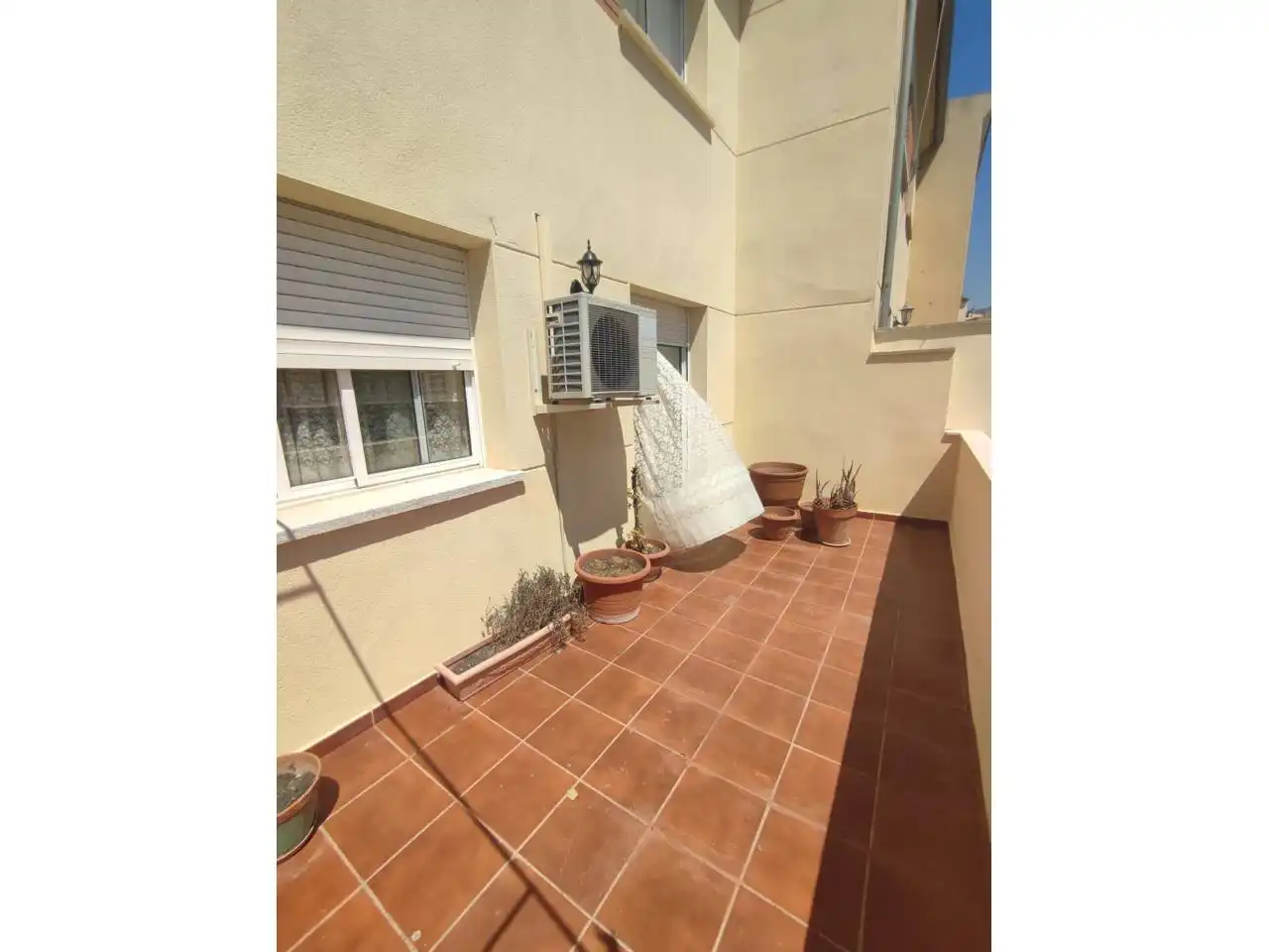 Terrassa de Casa o xalet en venda en La Granada amb Aire condicionat, Calefacció i Jardí privat