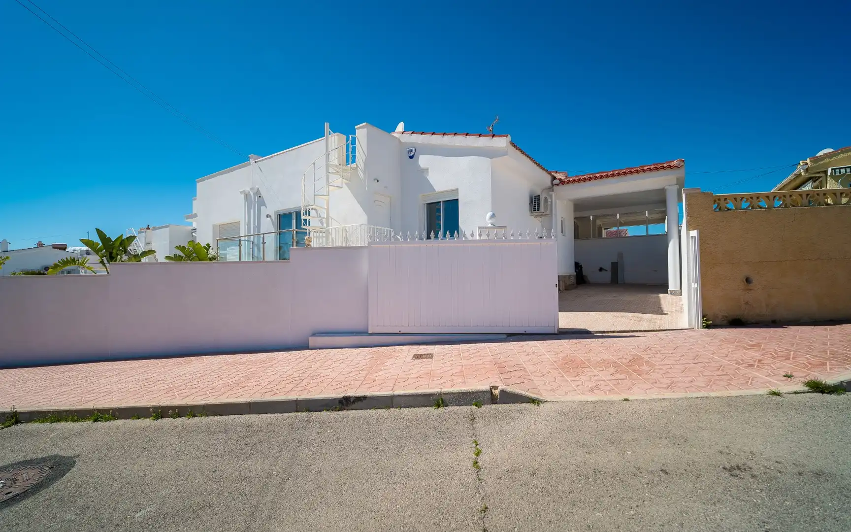 Vista exterior de Casa o chalet en venta en Rojales con Jardín privado, Terraza y Horno
