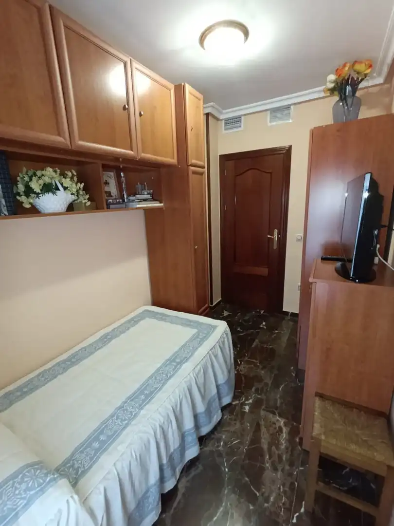 Bedroom of Flat for sale in Linares  with Air Conditioner, Heating and Storage room