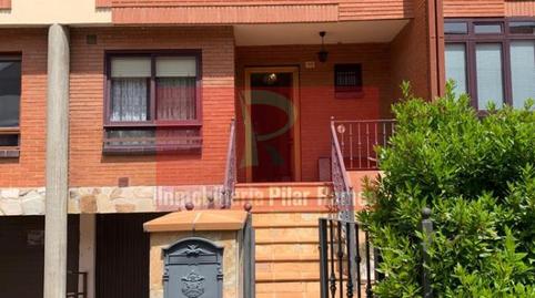 Photo 3 of Single-family semi-detached for sale in Gonzalo de Berceo, Trobajo del Camino, San Andrés del Rabanedo