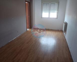 Bedroom of Flat for sale in Villaquilambre  with Heating and Parquet flooring