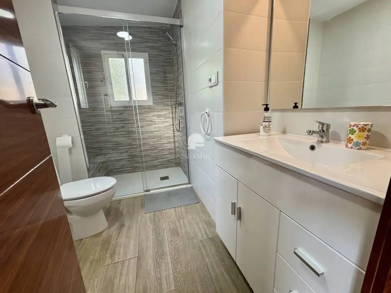 Baño de Casa o chalet de alquiler en Canillas de Aceituno con Aire acondicionado, Calefacción y Jardín privado